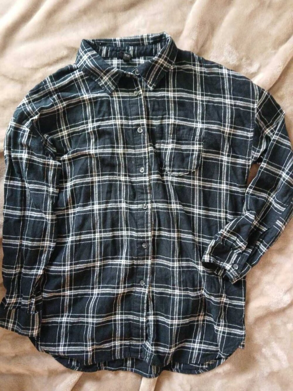 Target Art Class Black White Plaid Button Down Flannel Shirt Youth Kids Single